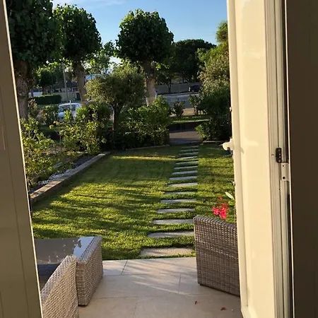 Guest house Mariana 4*